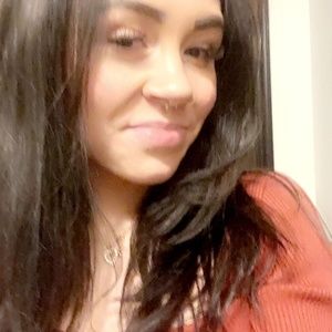 Meet your Posher, Xara